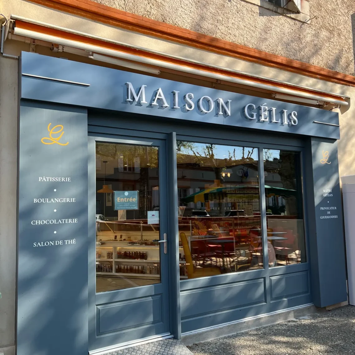 Création enseigne et vitrine agence de communication pour boulangerie pâtisserie Carbonne