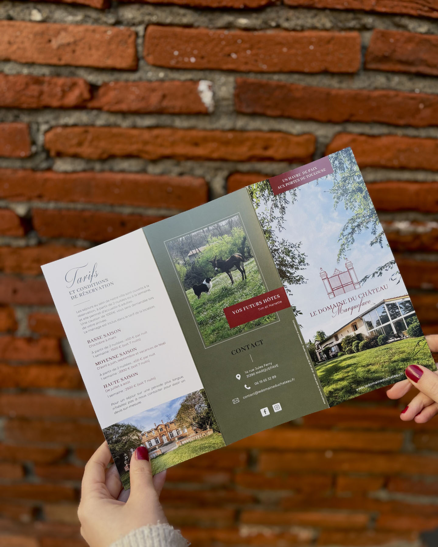 Dépliant domaine lieu de réception agence de com Muret