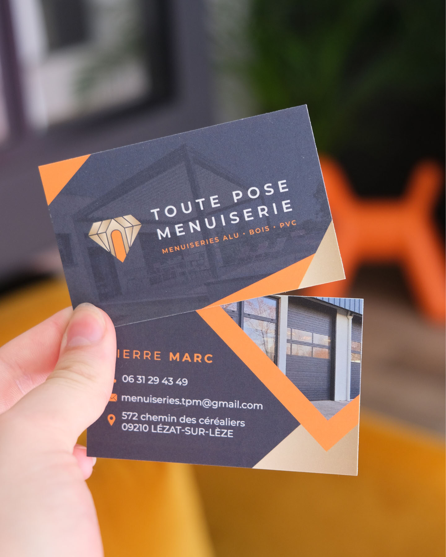 toute pose menuiserie enseigne carte carte de visite charte graphique identite visuelle graphiste logo agence de com saint sulpice sur leze