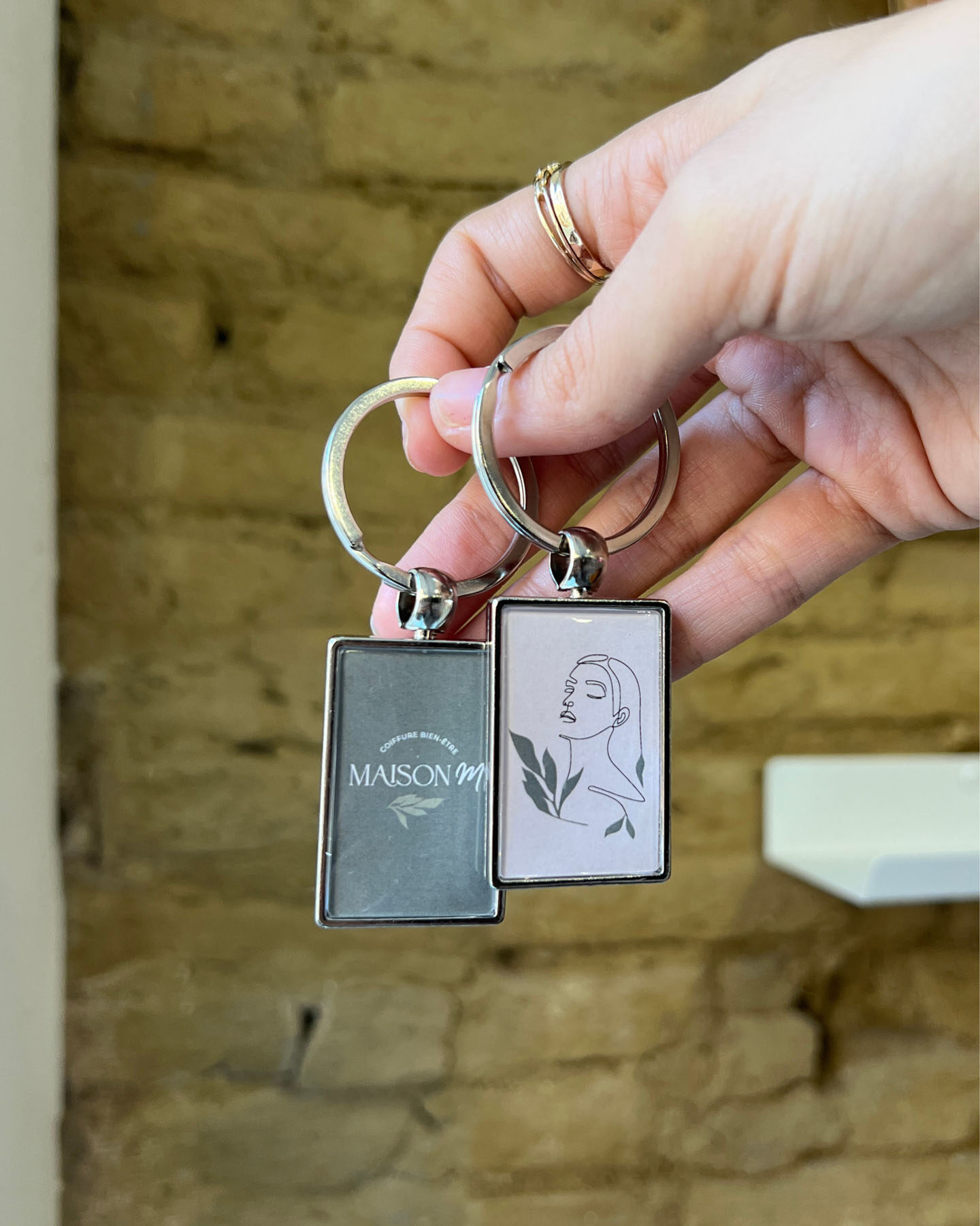 maisonm coiffeuse muret enseigne carte visite tot-bag flyer agence de com saint sulpice sur leze